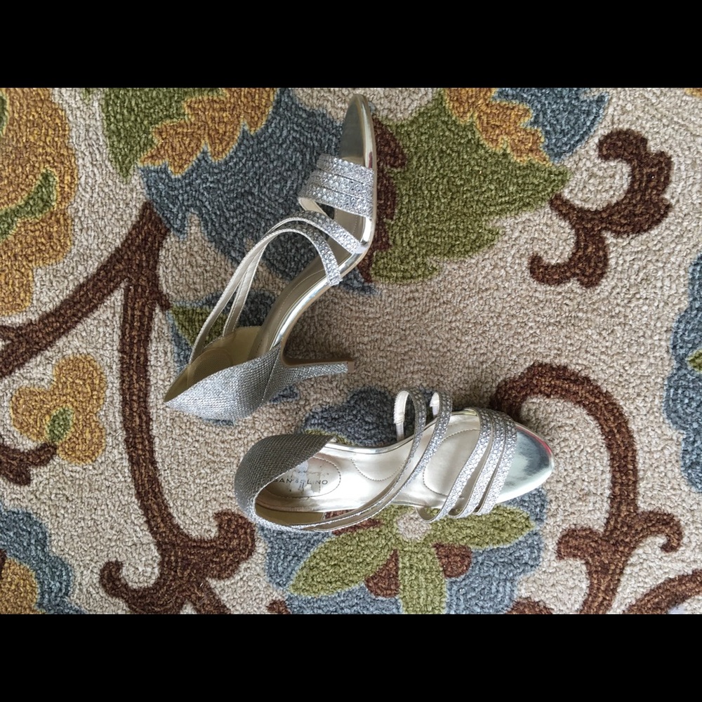 Sandles